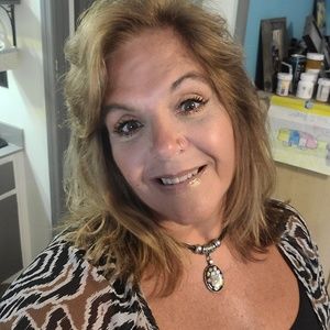 Meet your Posher, Diane